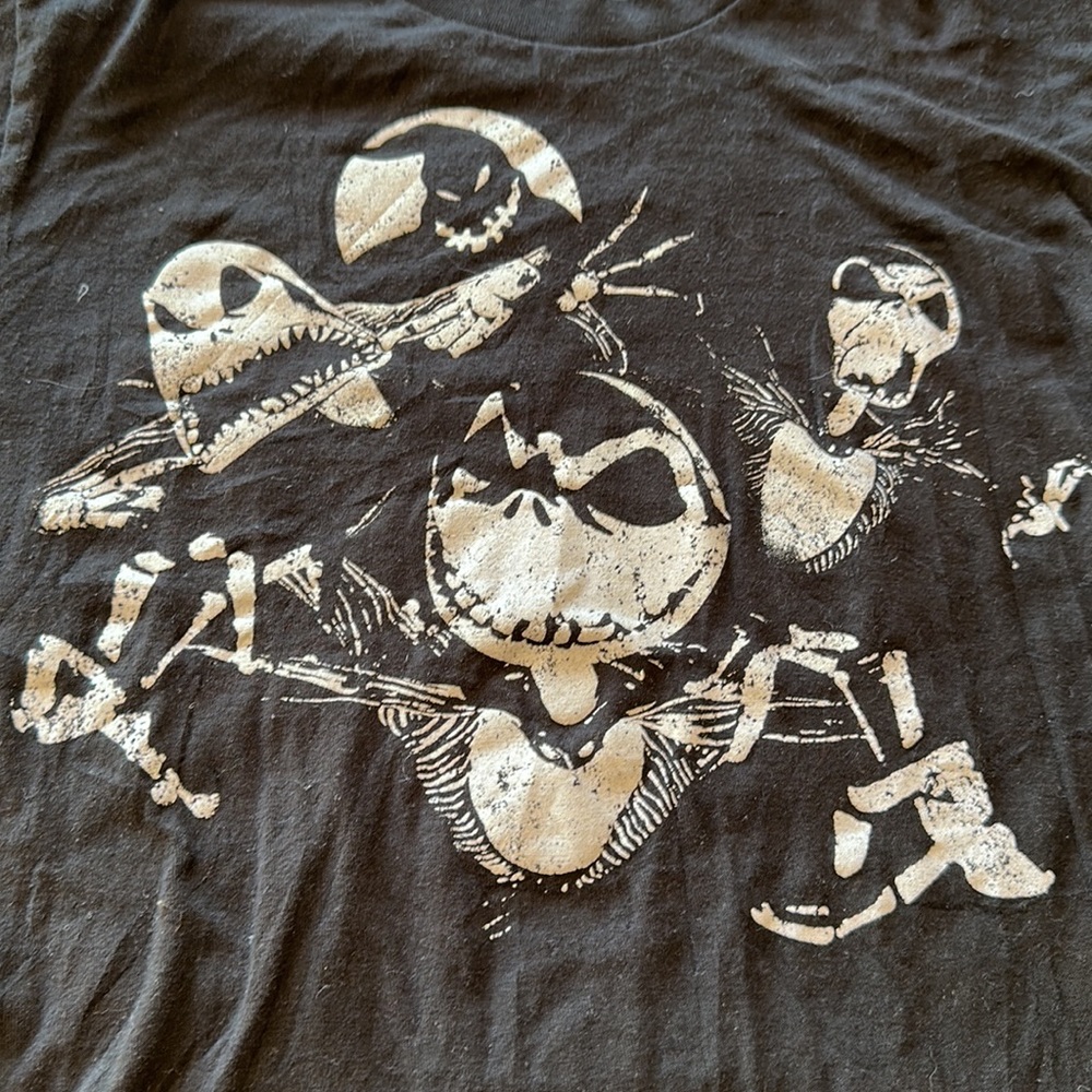 #111D Disney Nightmare Before Christmas Tee, size Small